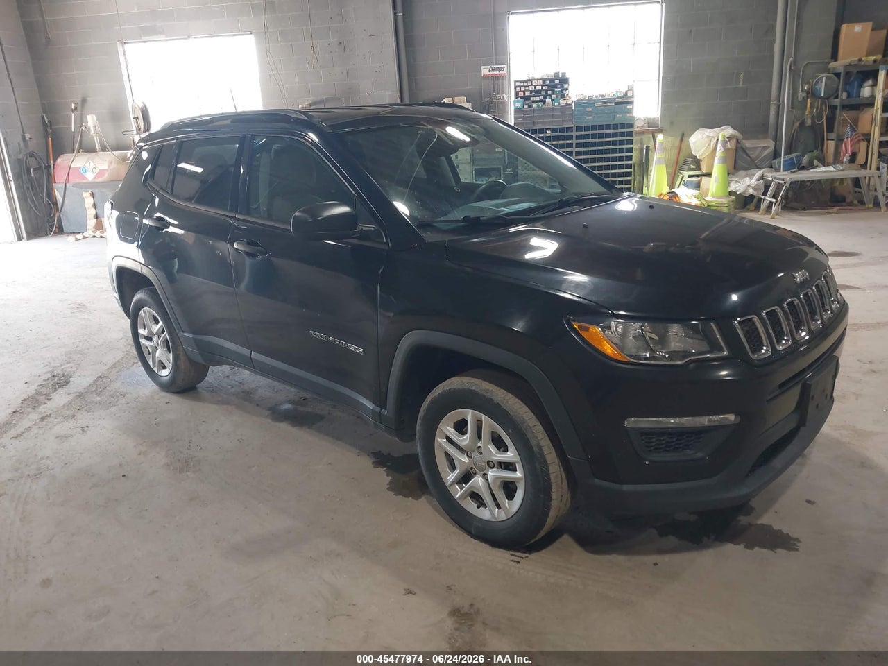 3C4NJDABXJT****** · 2018 JEEP COMPASS SPORT 4X4