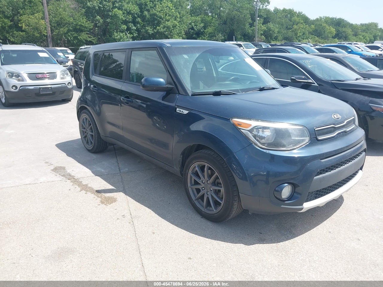 KNDJP3A52J7****** · 2018 KIA SOUL +