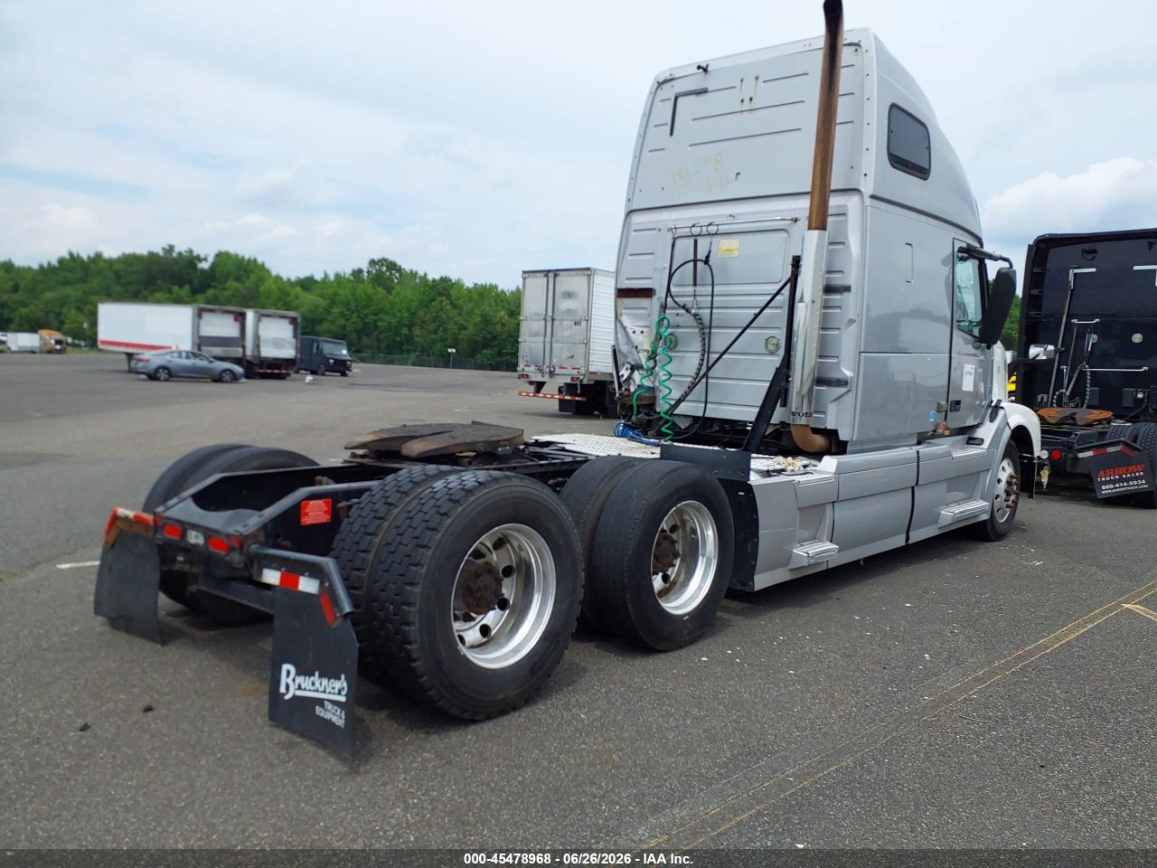 2016 VOLVO VN · 4/4
