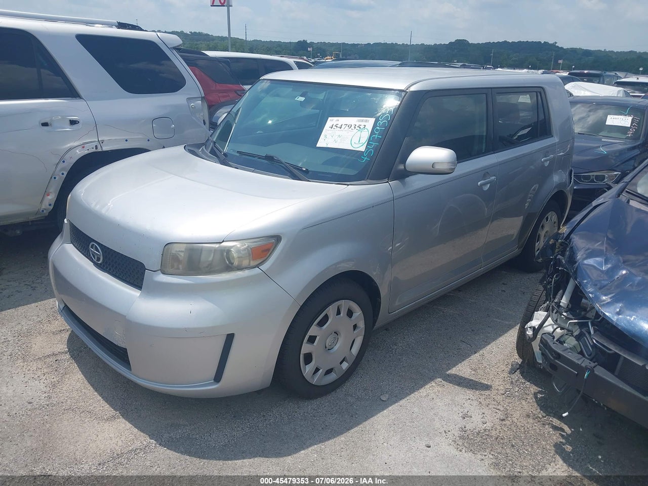 2010 SCION XB · 2/11
