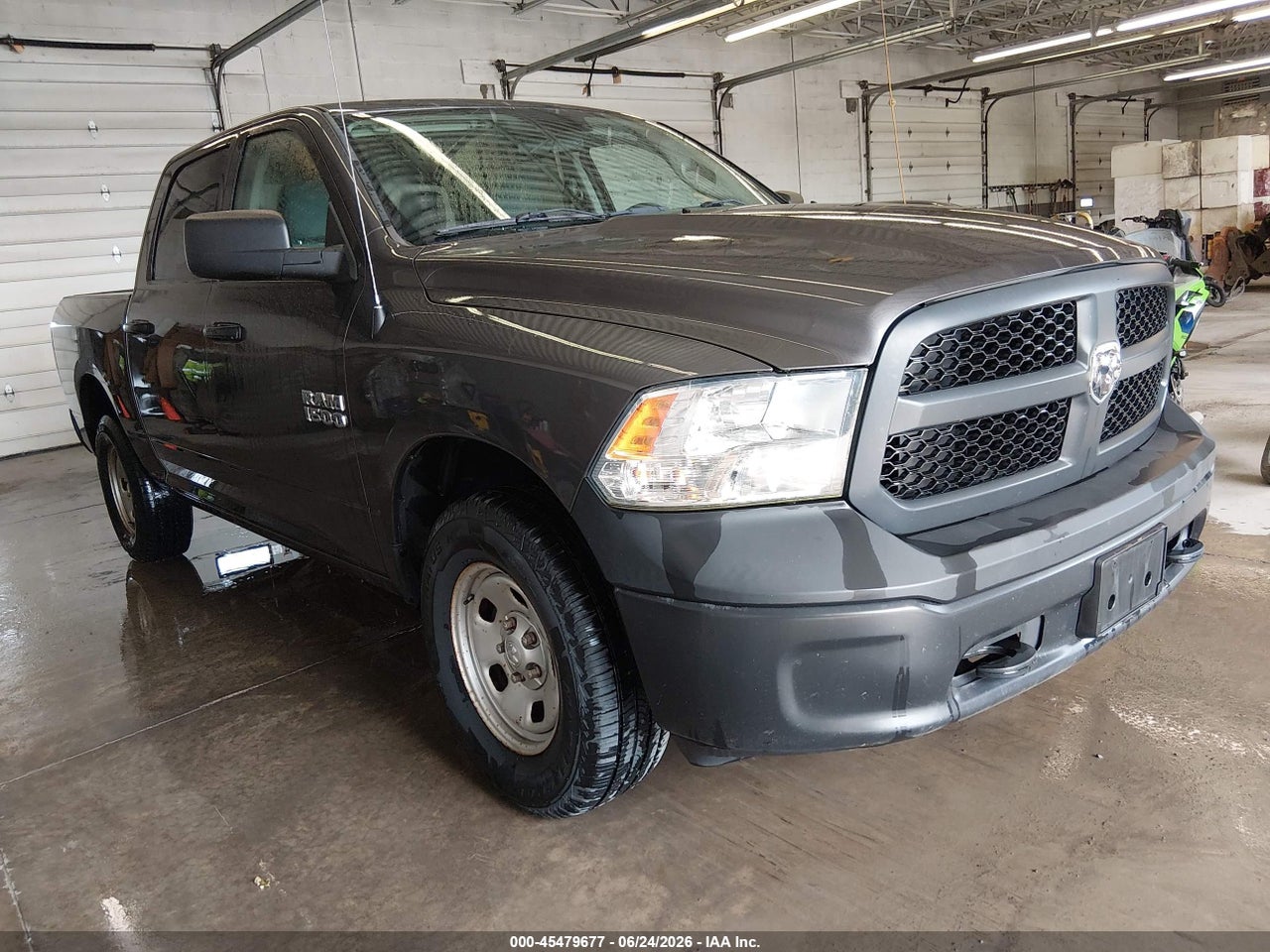 1C6RR7KG2JS****** · 2018 RAM 1500