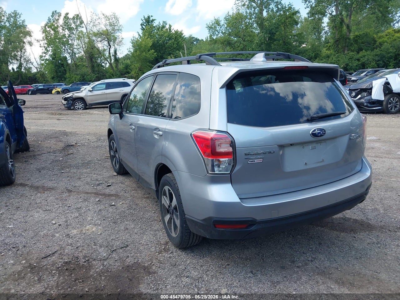 2017 SUBARU FORESTER 2.5I PREMIUM · 3/11