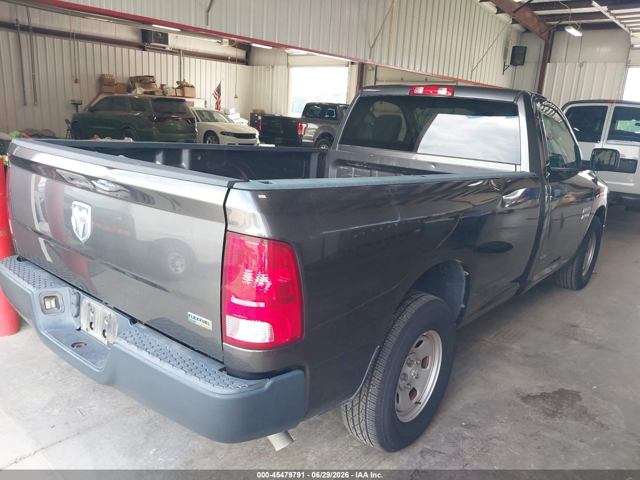 2017 RAM 1500 TRADESMAN  4X2 8' BOX · 4/11