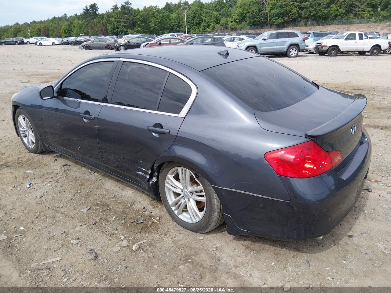 2010 INFINITI G37X · 3/11