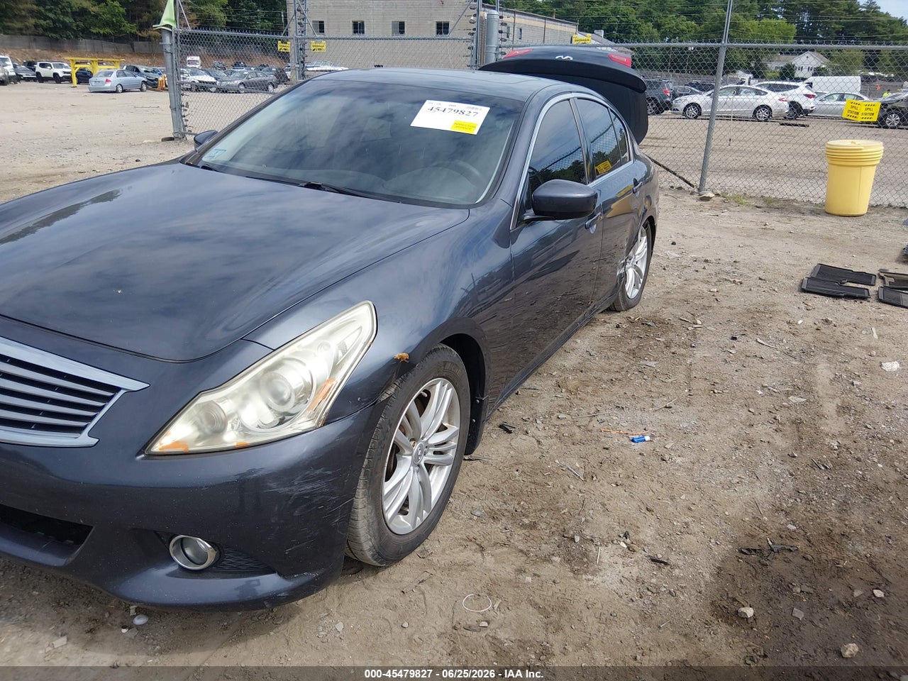 2010 INFINITI G37X · 6/11