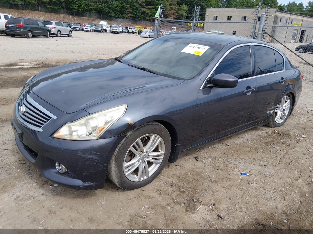 2010 INFINITI G37X · 2/11