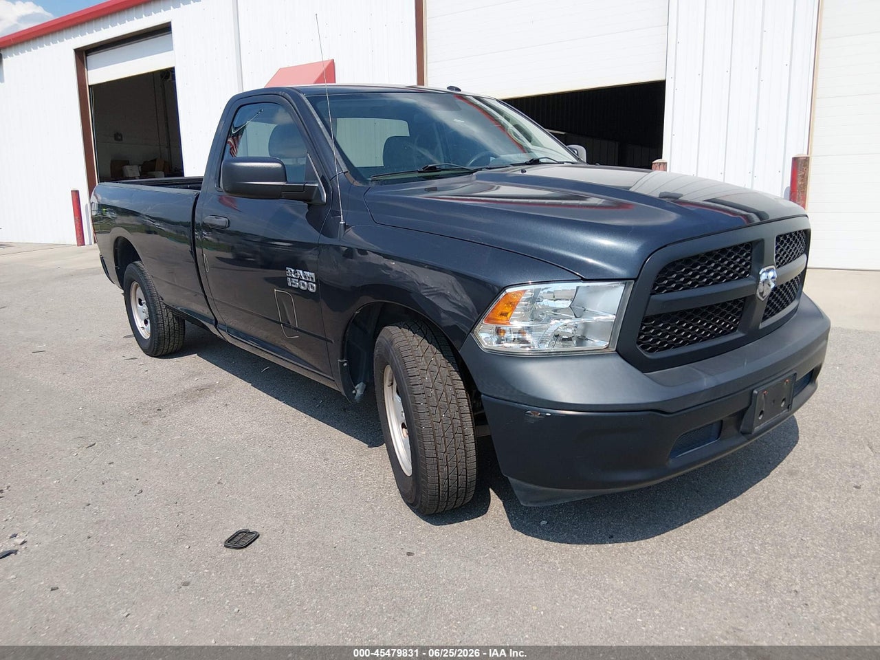 3C6JR6DG7HG****** · 2017 RAM 1500 TRADESMAN  4X2 8' BOX