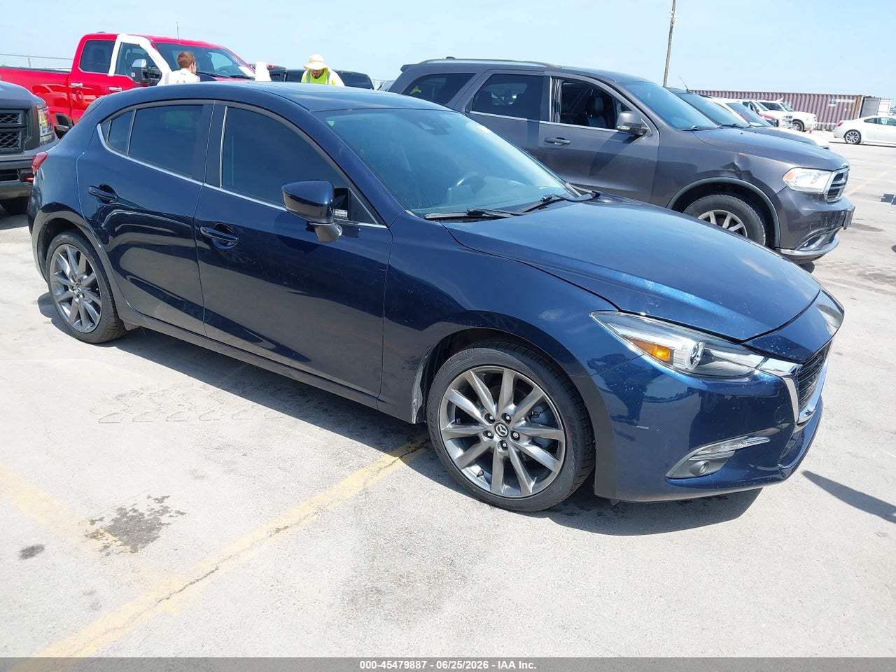 3MZBN1M35JM****** · 2018 MAZDA MAZDA3 GRAND TOURING