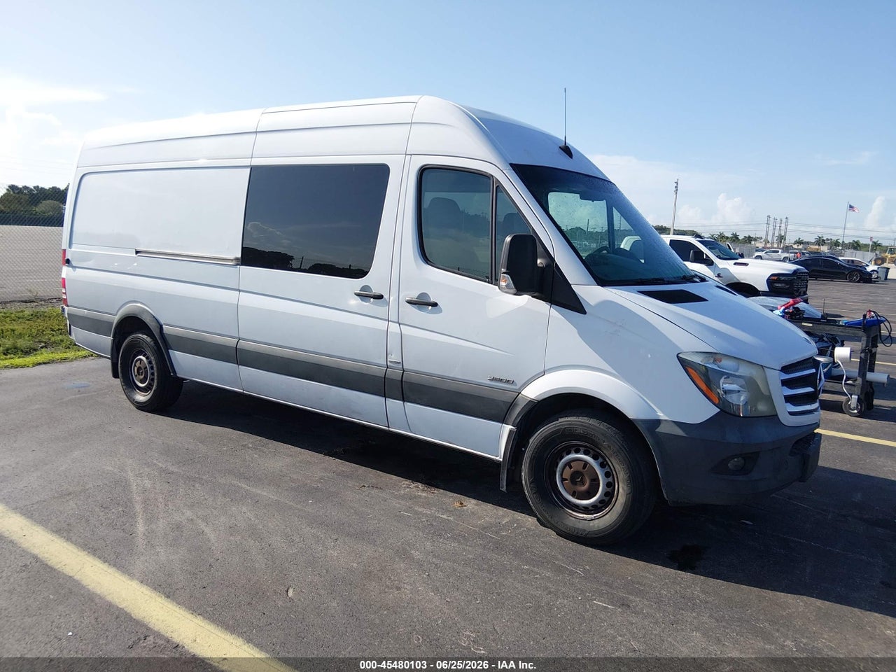 WD4PE8DC4E5****** · 2014 MERCEDES-BENZ SPRINTER 2500 HIGH  ROOF