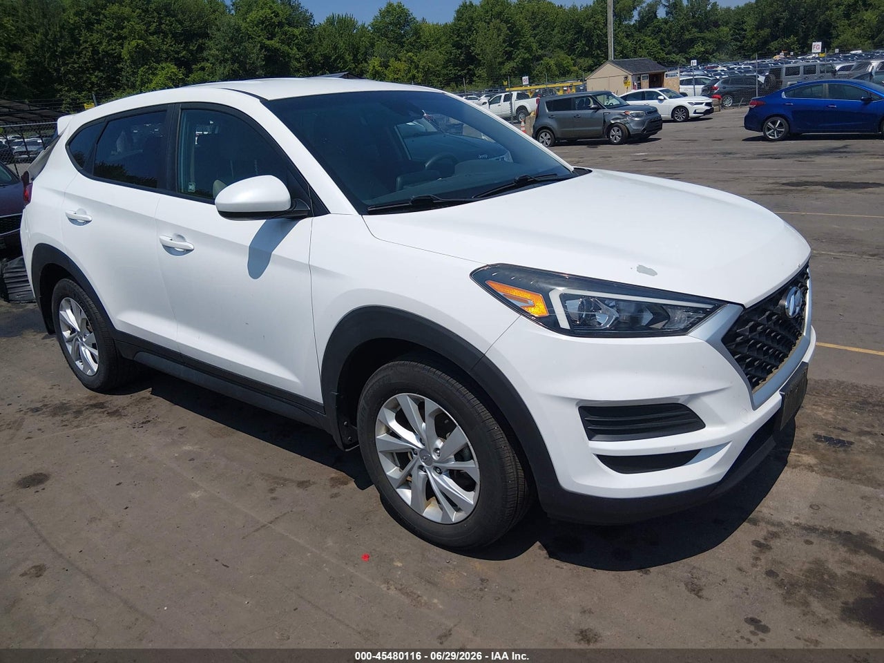 KM8J2CA41KU****** · 2019 HYUNDAI TUCSON SE