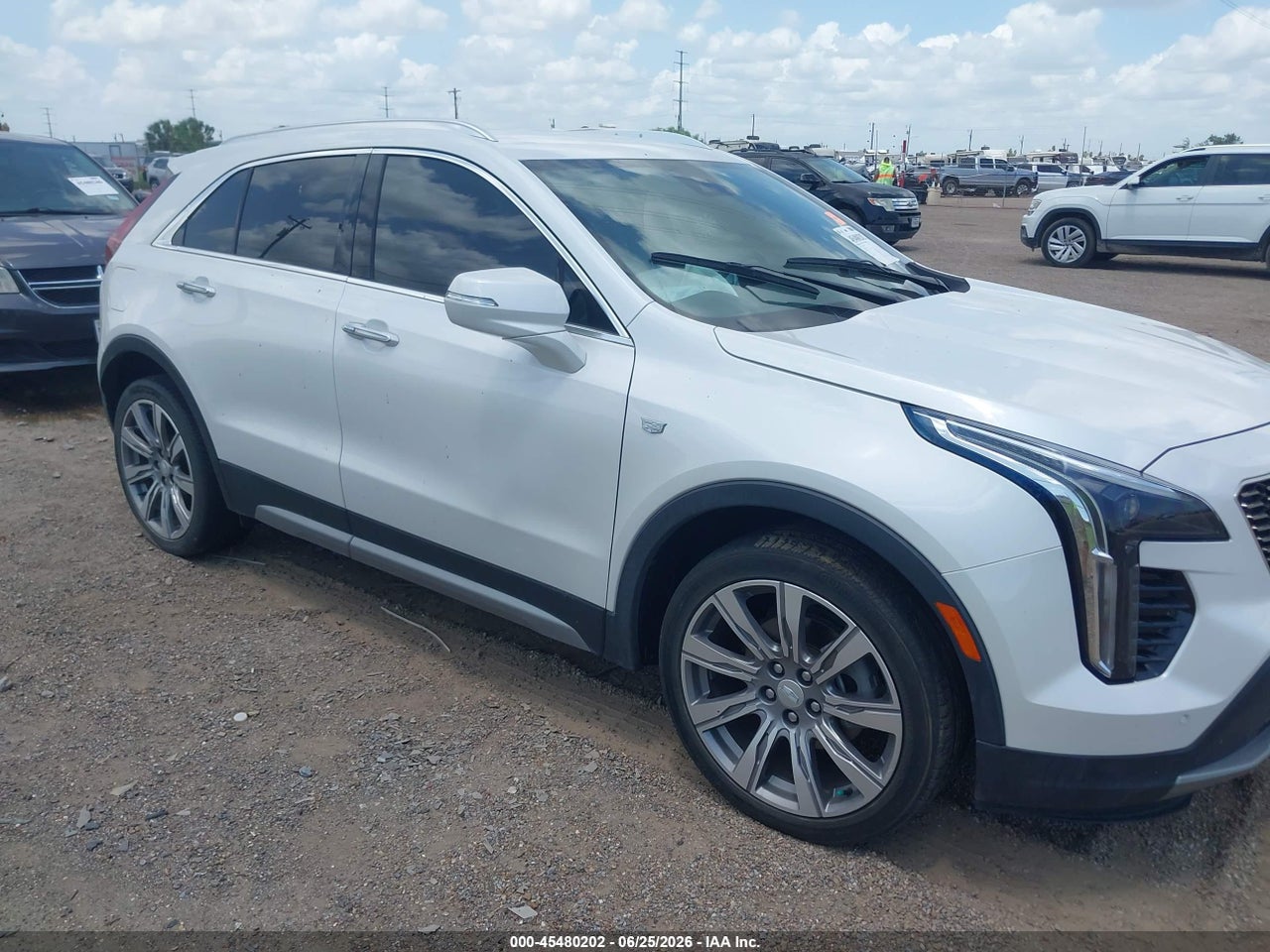 2023 CADILLAC XT4 FWD PREMIUM LUXURY