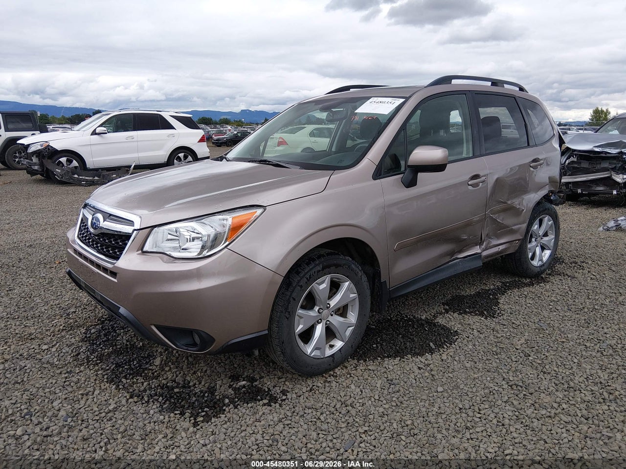 2016 SUBARU FORESTER 2.5I PREMIUM · 2/11