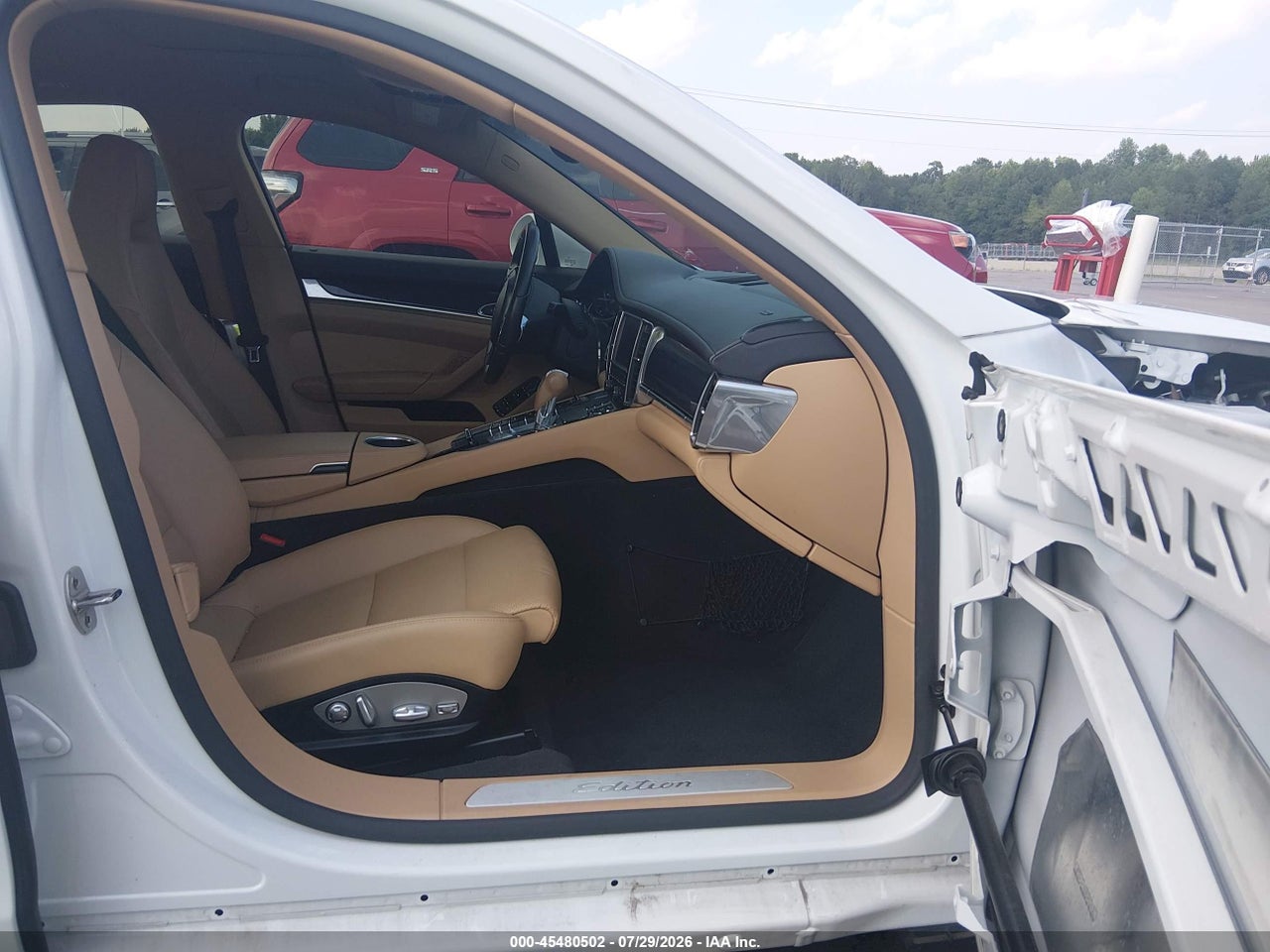 2016 PORSCHE PANAMERA 4 · 5/11