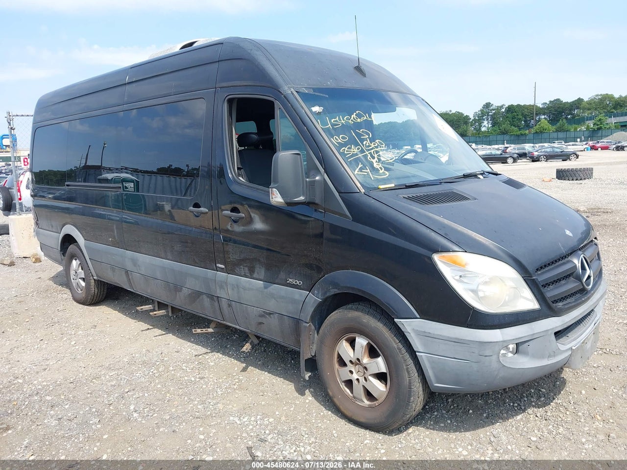 WDZPE8CC1B5****** · 2011 MERCEDES-BENZ SPRINTER 2500 HIGH  ROOF