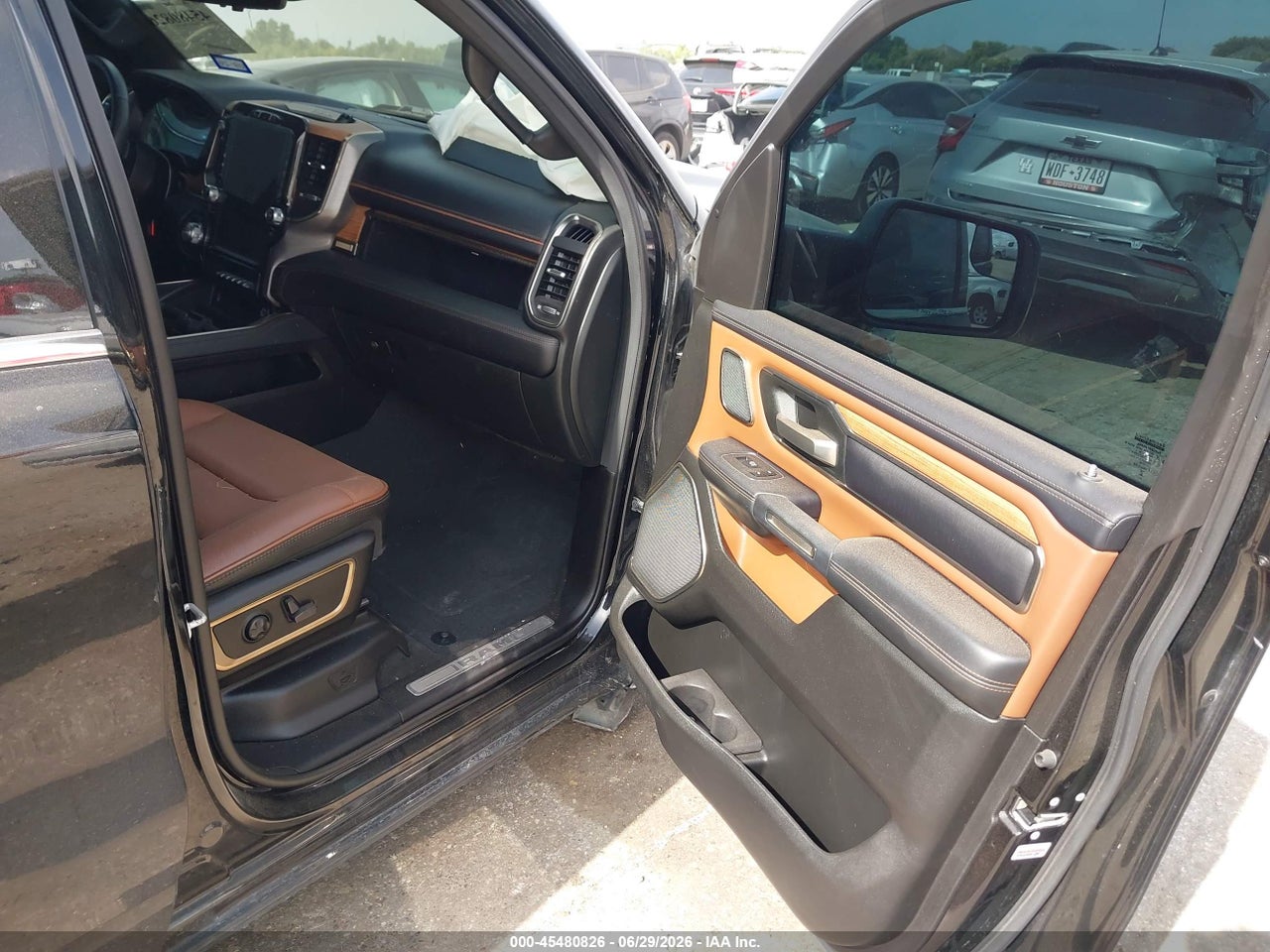 2024 RAM 1500 LIMITED LONGHORN  4X4 5'7 BOX · 5/11