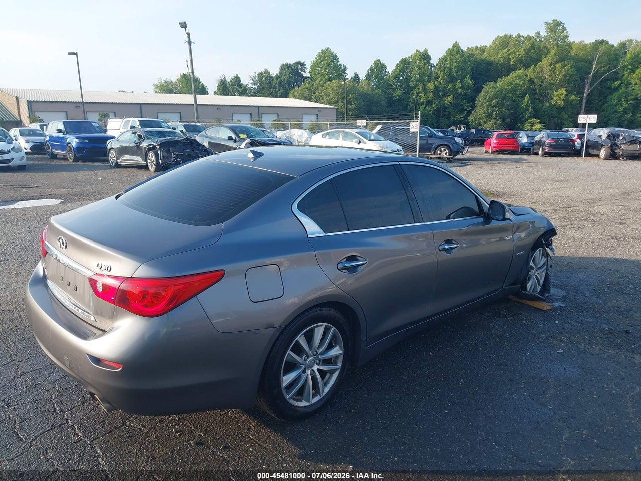 2015 INFINITI Q50 HYBRID PREMIUM · 4/11