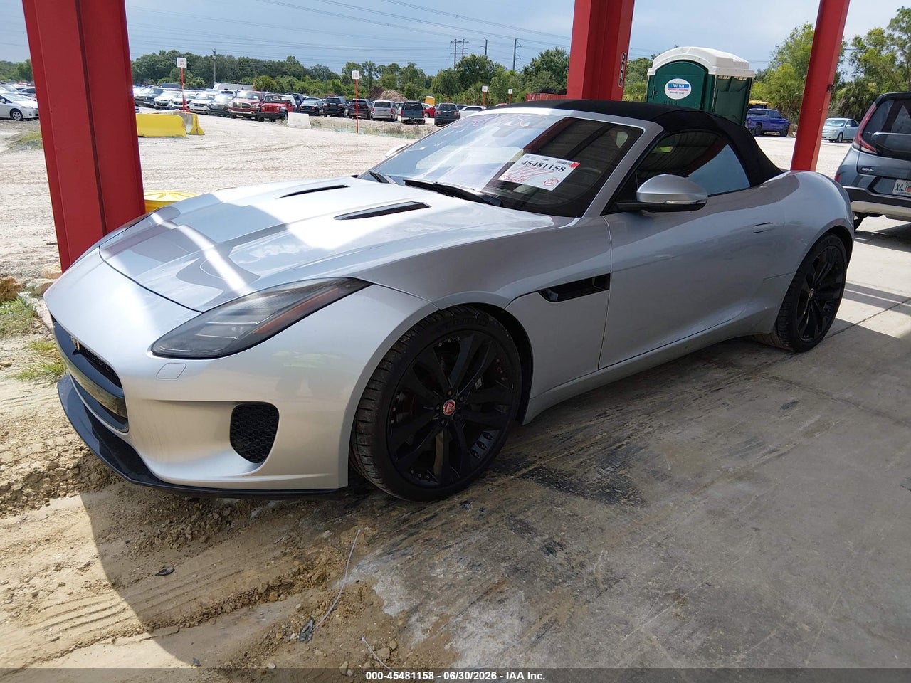 2019 JAGUAR F-TYPE P300 · 2/11