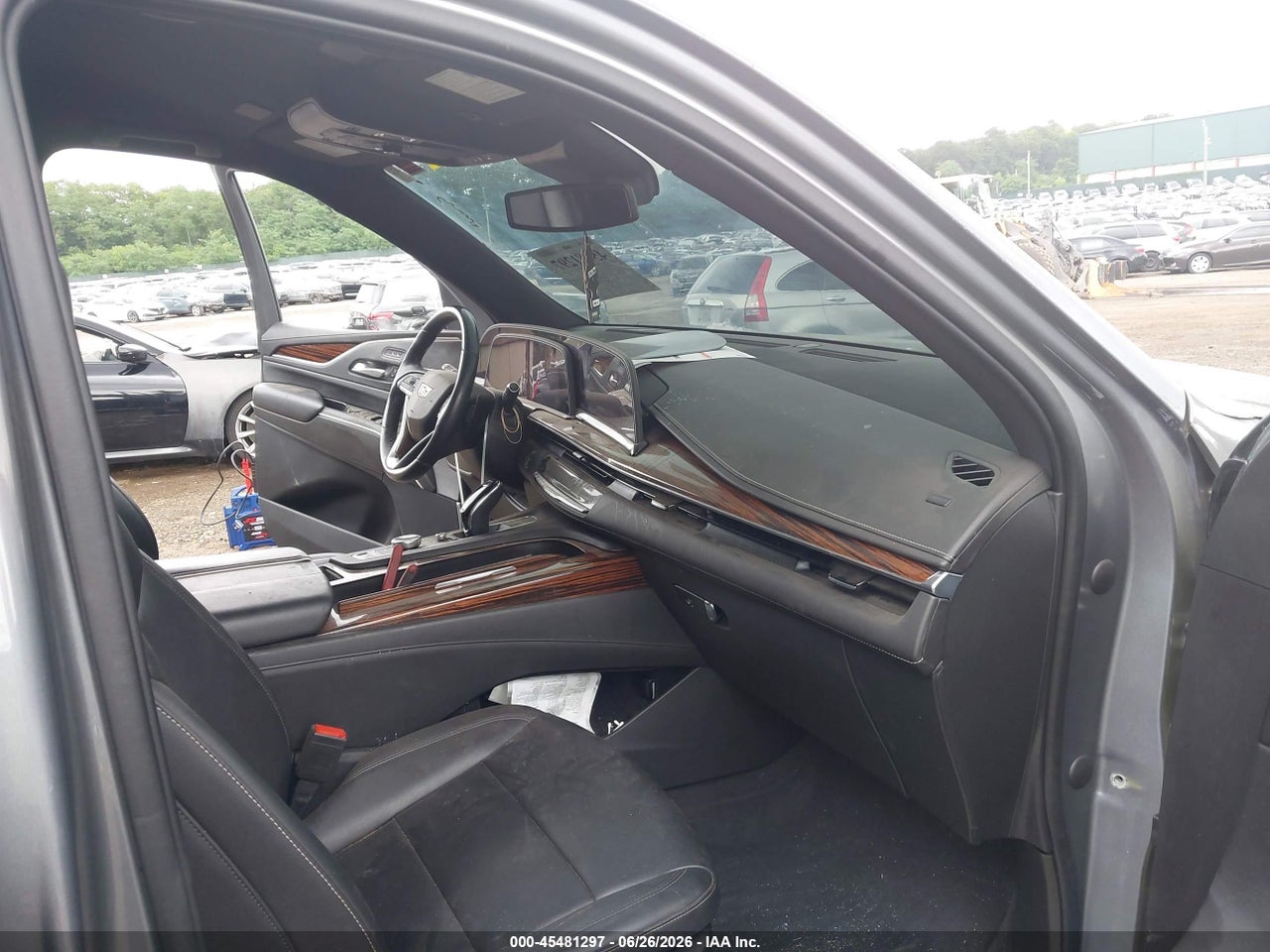 2021 CADILLAC ESCALADE LUXURY · 5/11