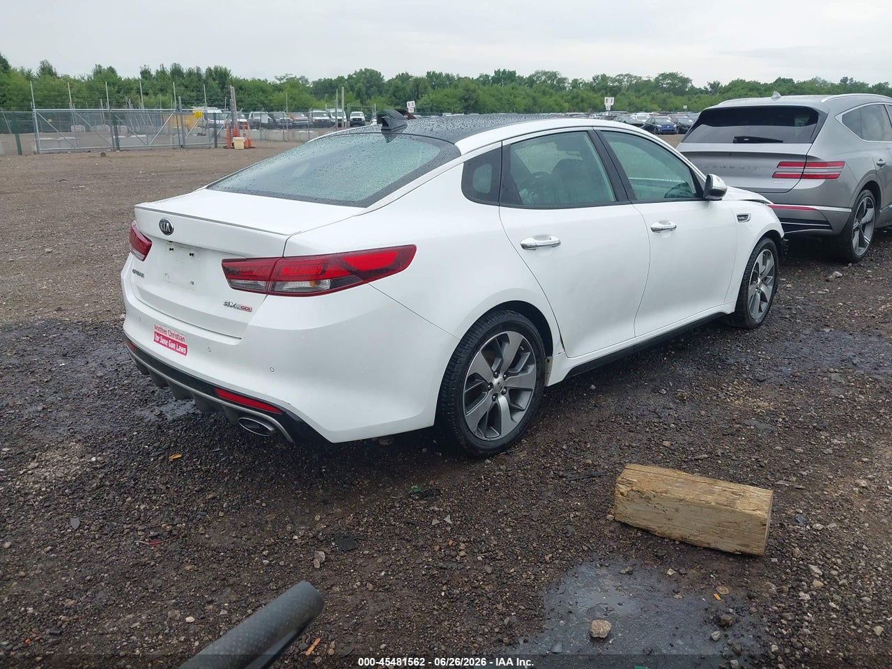 2016 KIA OPTIMA SX TURBO · 4/10