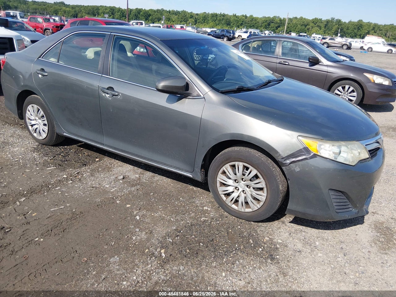 4T1BF1FK0EU****** · 2014 TOYOTA CAMRY LE