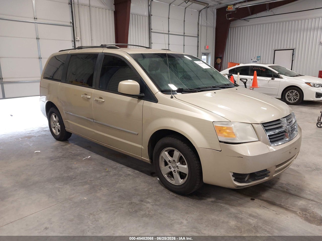 2D4RN5DX4AR****** · 2010 DODGE GRAND CARAVAN SXT