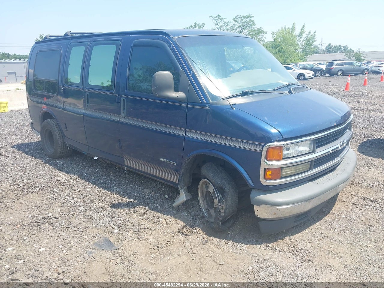 1GBFG15W611****** · 2001 CHEVROLET EXPRESS UPFITTER