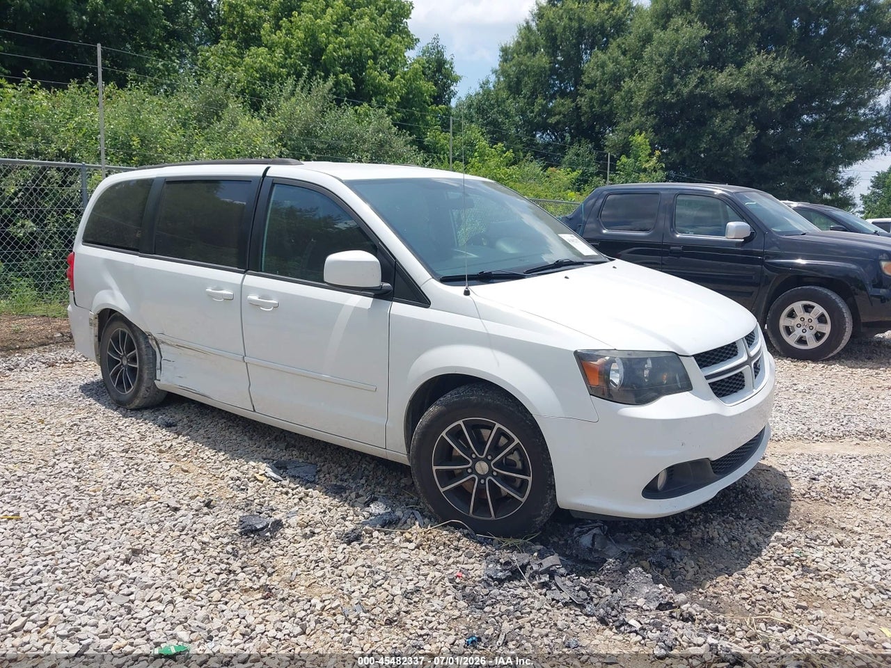 2C4RDGEG1GR****** · 2016 DODGE GRAND CARAVAN R/T