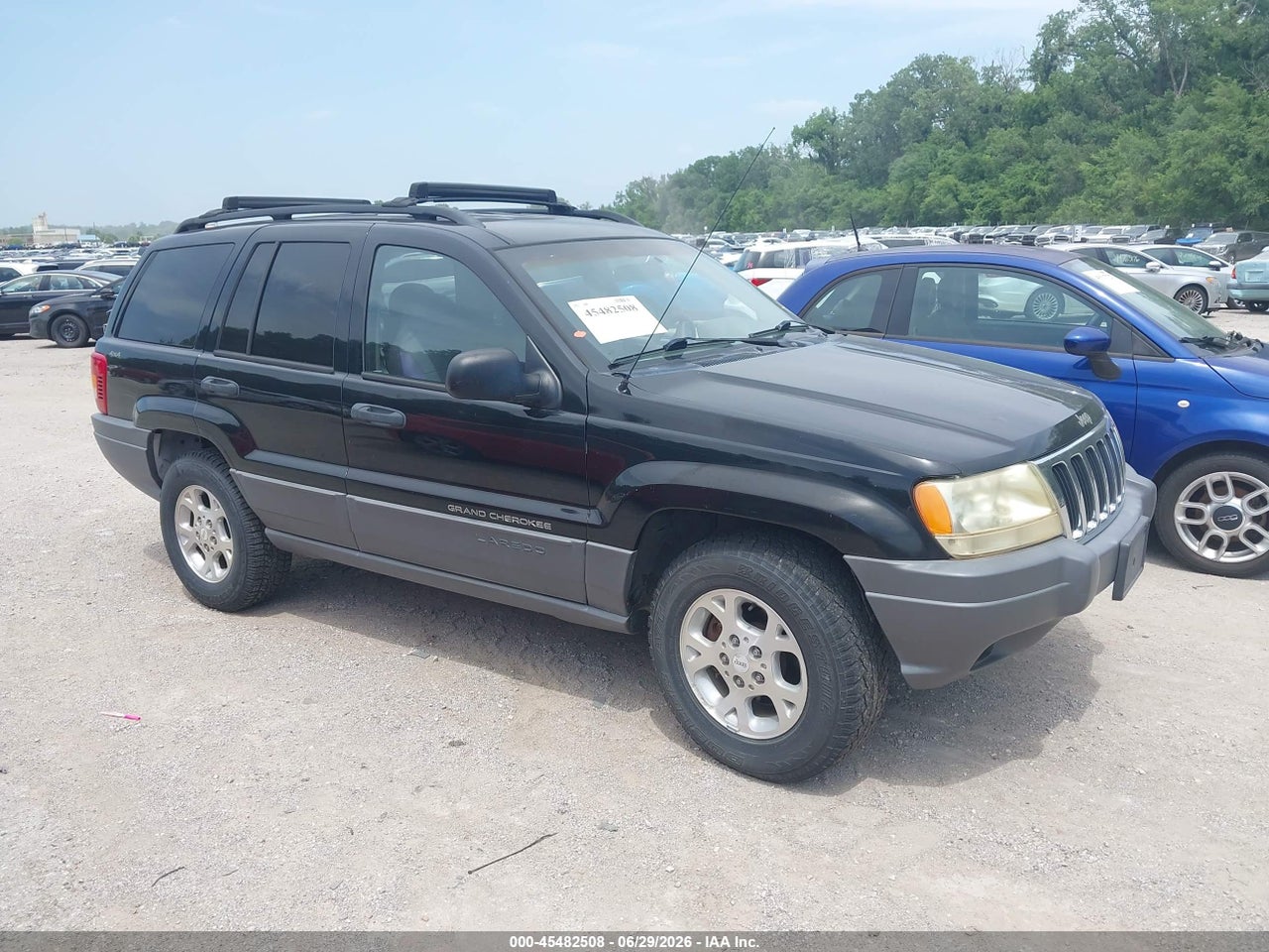 1J4GW48S41C****** · 2001 JEEP GRAND CHEROKEE LAREDO