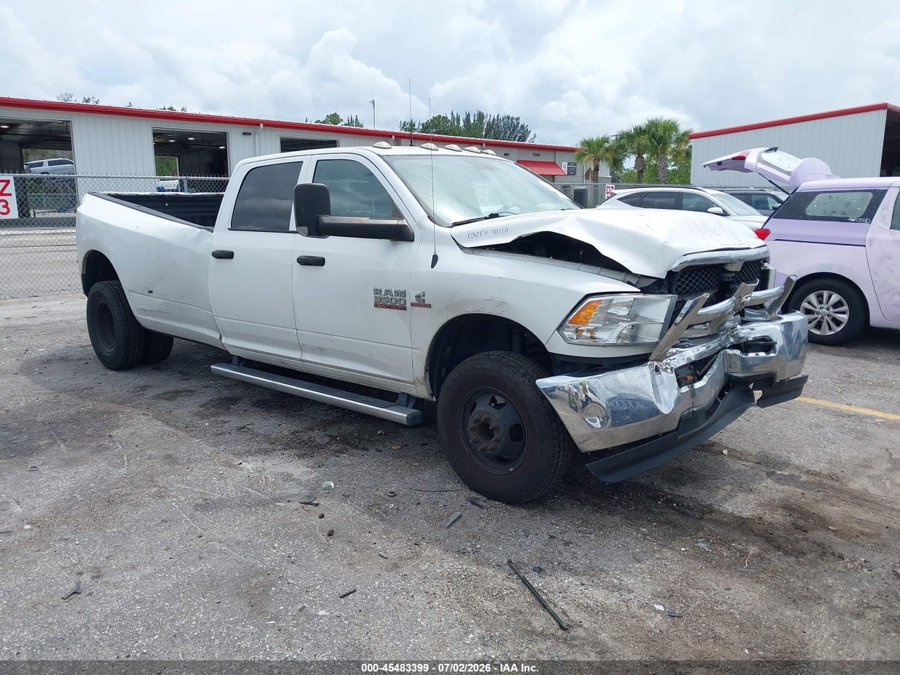 3C63RRGL5JG****** · 2018 RAM 3500 TRADESMAN  4X4 8' BOX