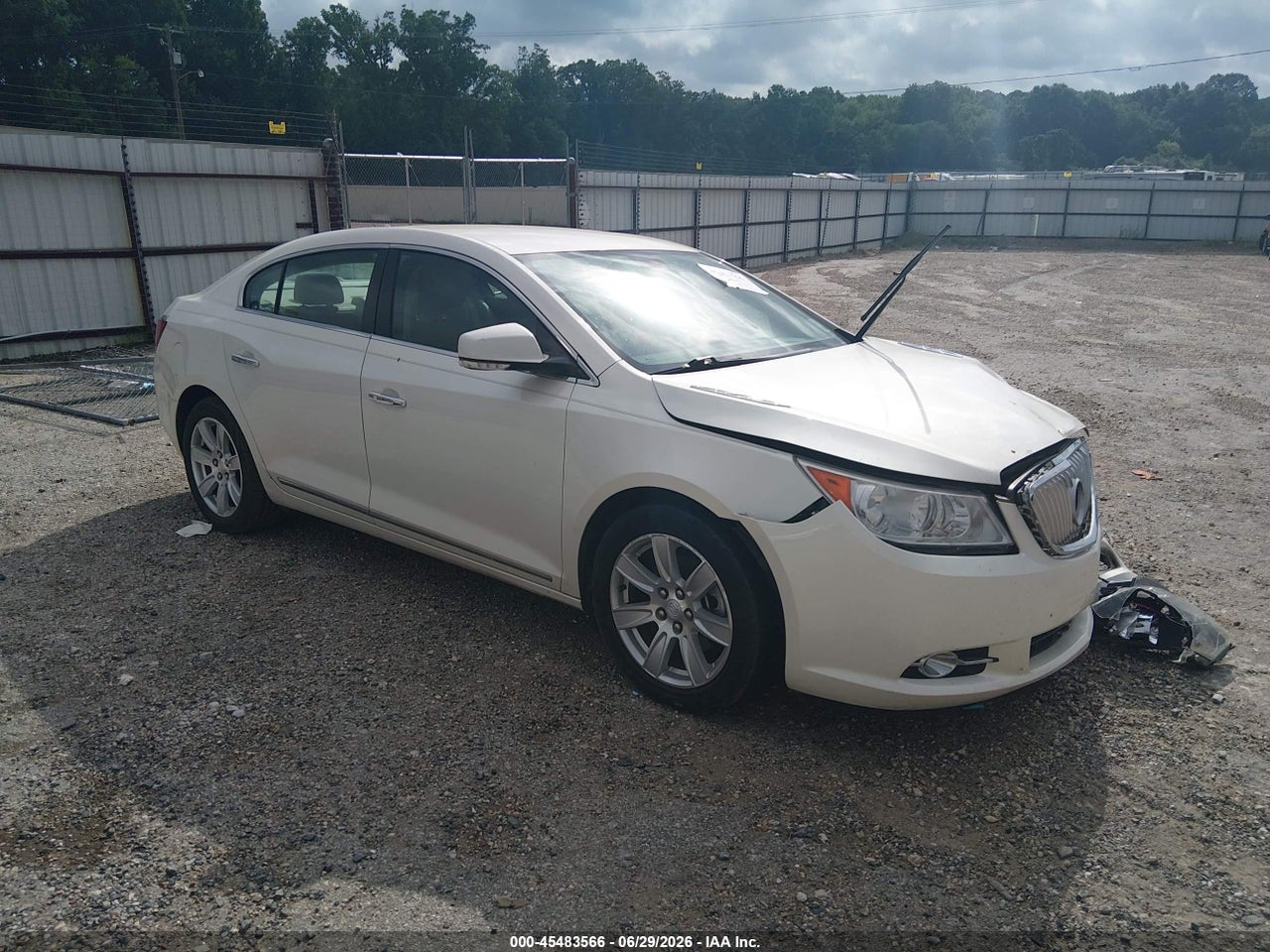 1G4GF5E3XCF****** · 2012 BUICK LACROSSE PREMIUM 2 GROUP