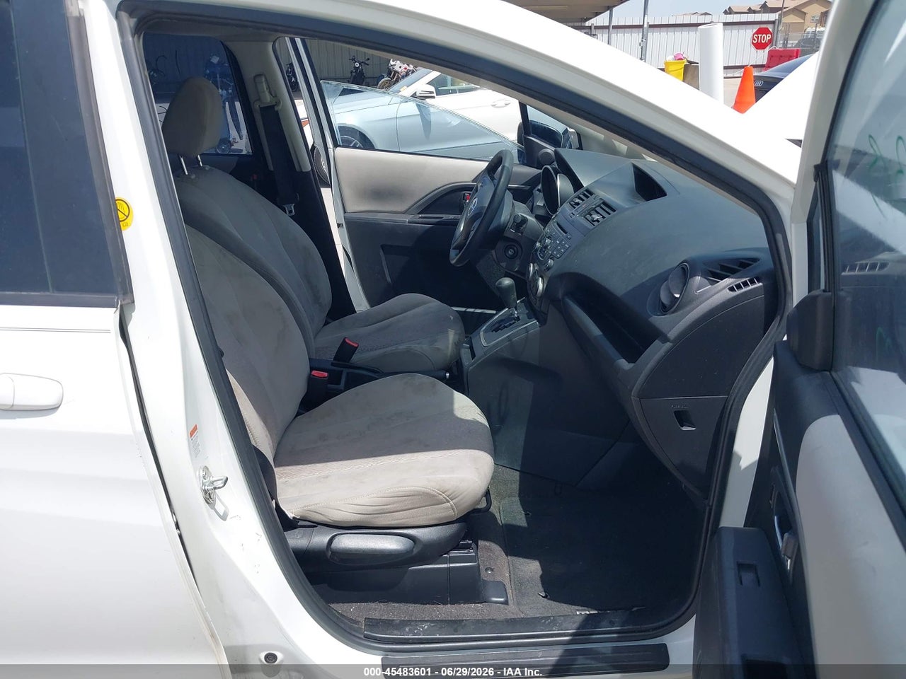 2012 MAZDA MAZDA5 SPORT · 5/11