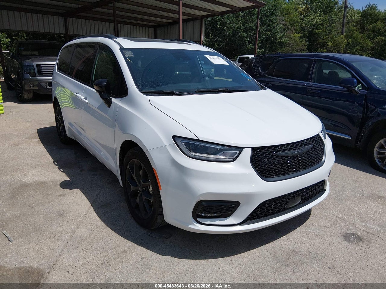 2C4RC1GGXSR****** · 2025 CHRYSLER PACIFICA LIMITED