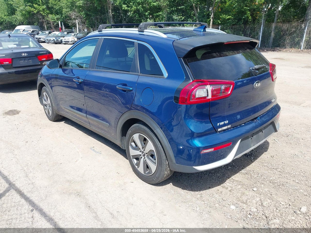 2019 KIA NIRO LX · 3/11