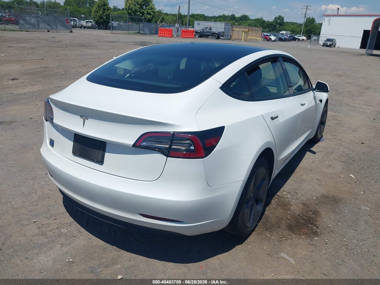 2023 TESLA MODEL 3 REAR-WHEEL DRIVE · 4/9