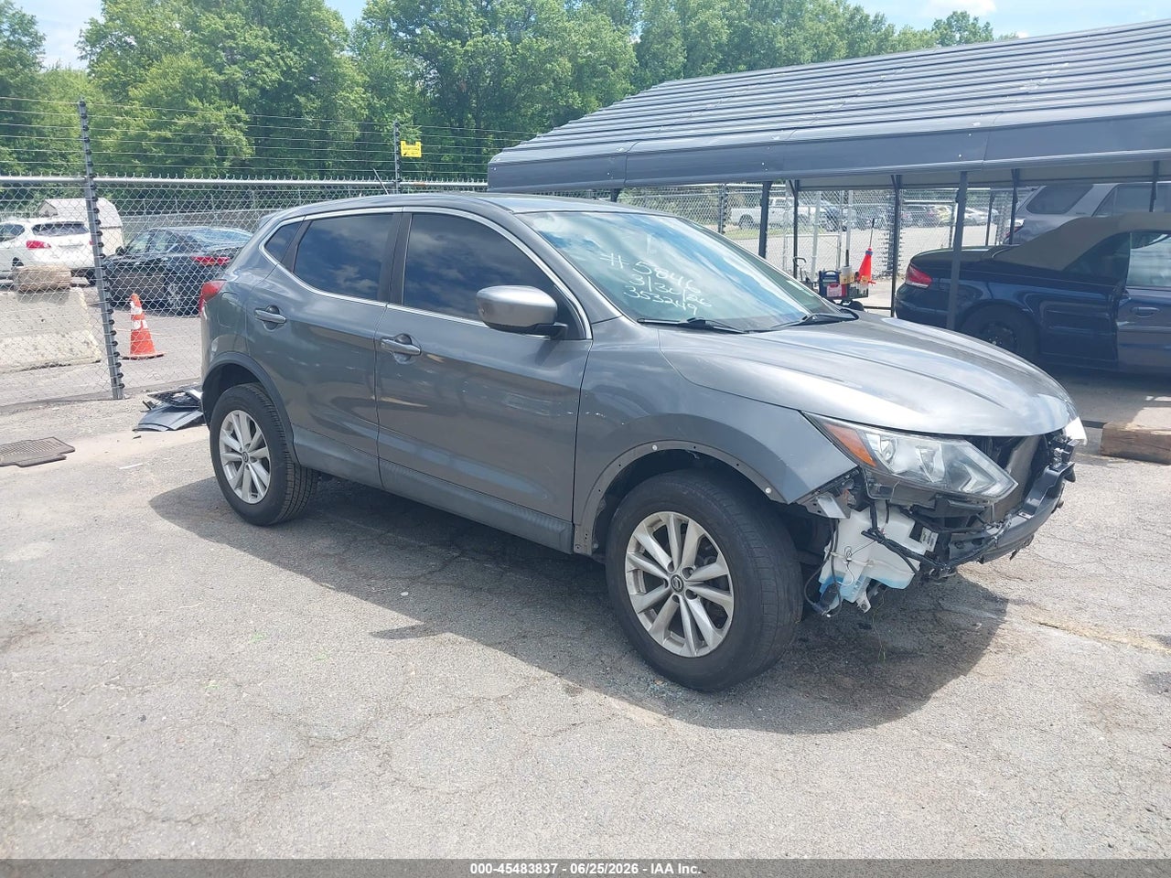 JN1BJ1CR2KW****** · 2019 NISSAN ROGUE SPORT S
