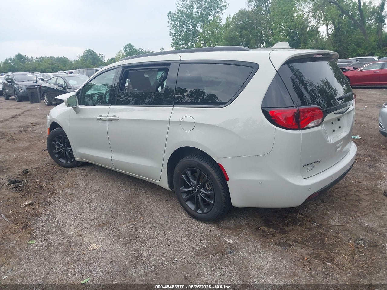 2020 CHRYSLER PACIFICA AWD LAUNCH EDITION · 3/10