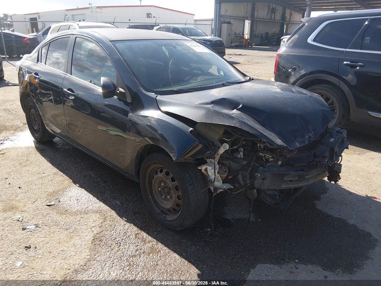 JM1BL1UG6B1****** · 2011 MAZDA MAZDA3 I SPORT
