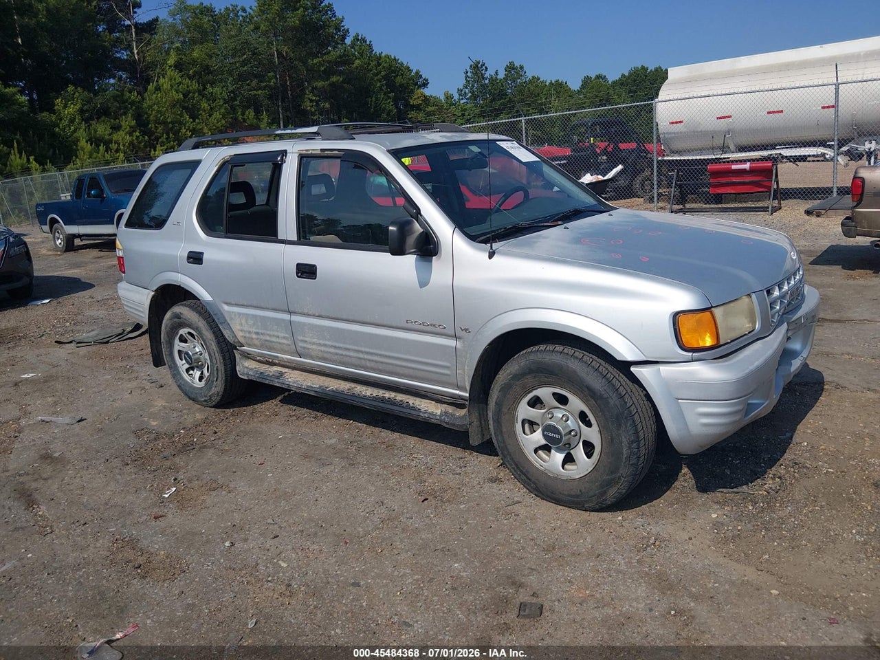 4S2CK58W3X4****** · 1999 ISUZU RODEO LS/LSE/S 3.2L