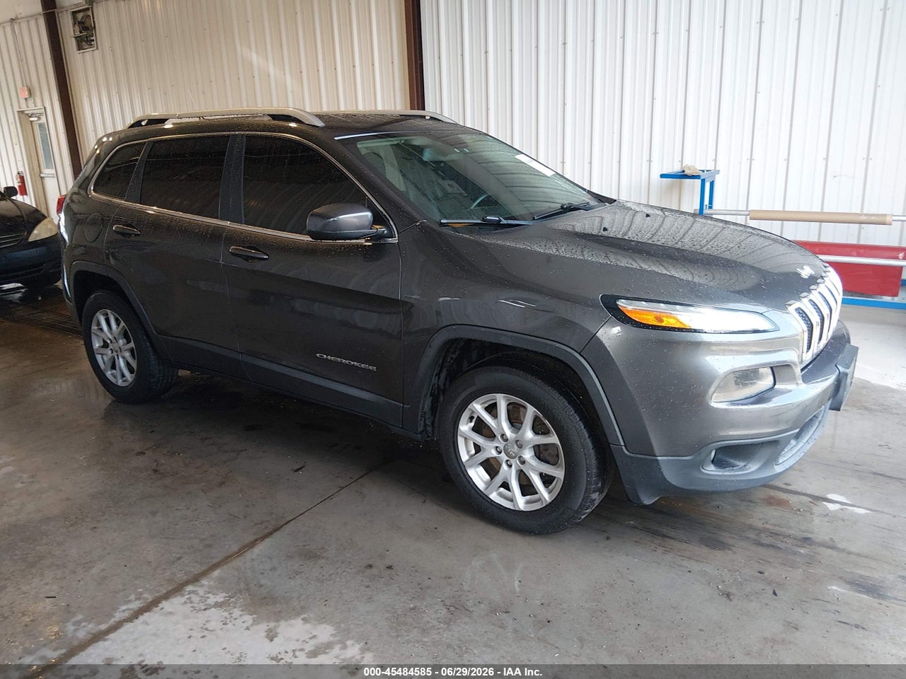 1C4PJMCB2FW****** · 2015 JEEP CHEROKEE LATITUDE