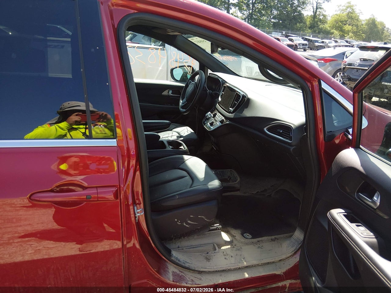2025 CHRYSLER PACIFICA SELECT · 5/11