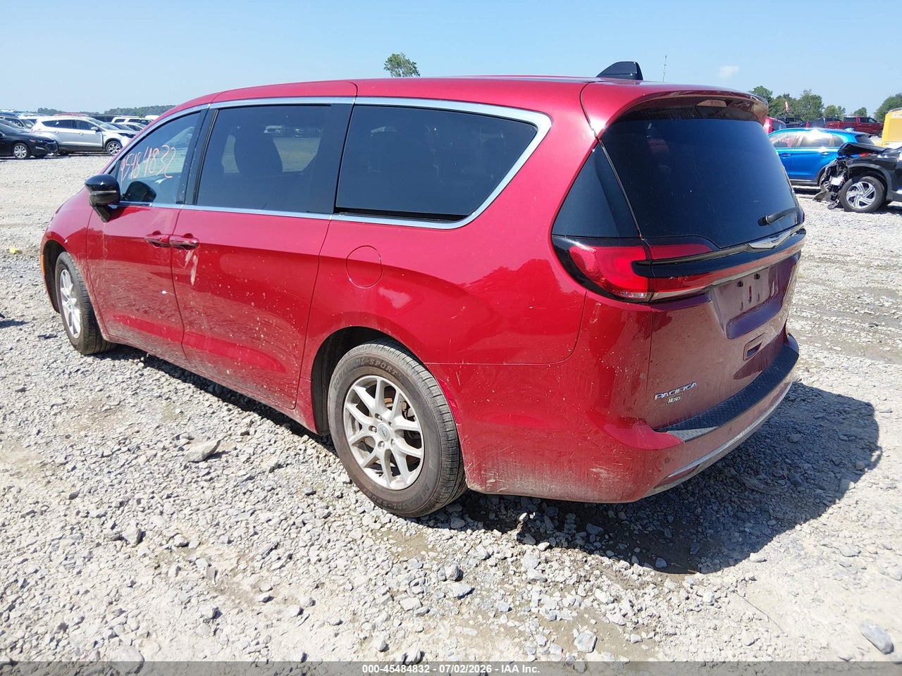 2025 CHRYSLER PACIFICA SELECT · 3/11