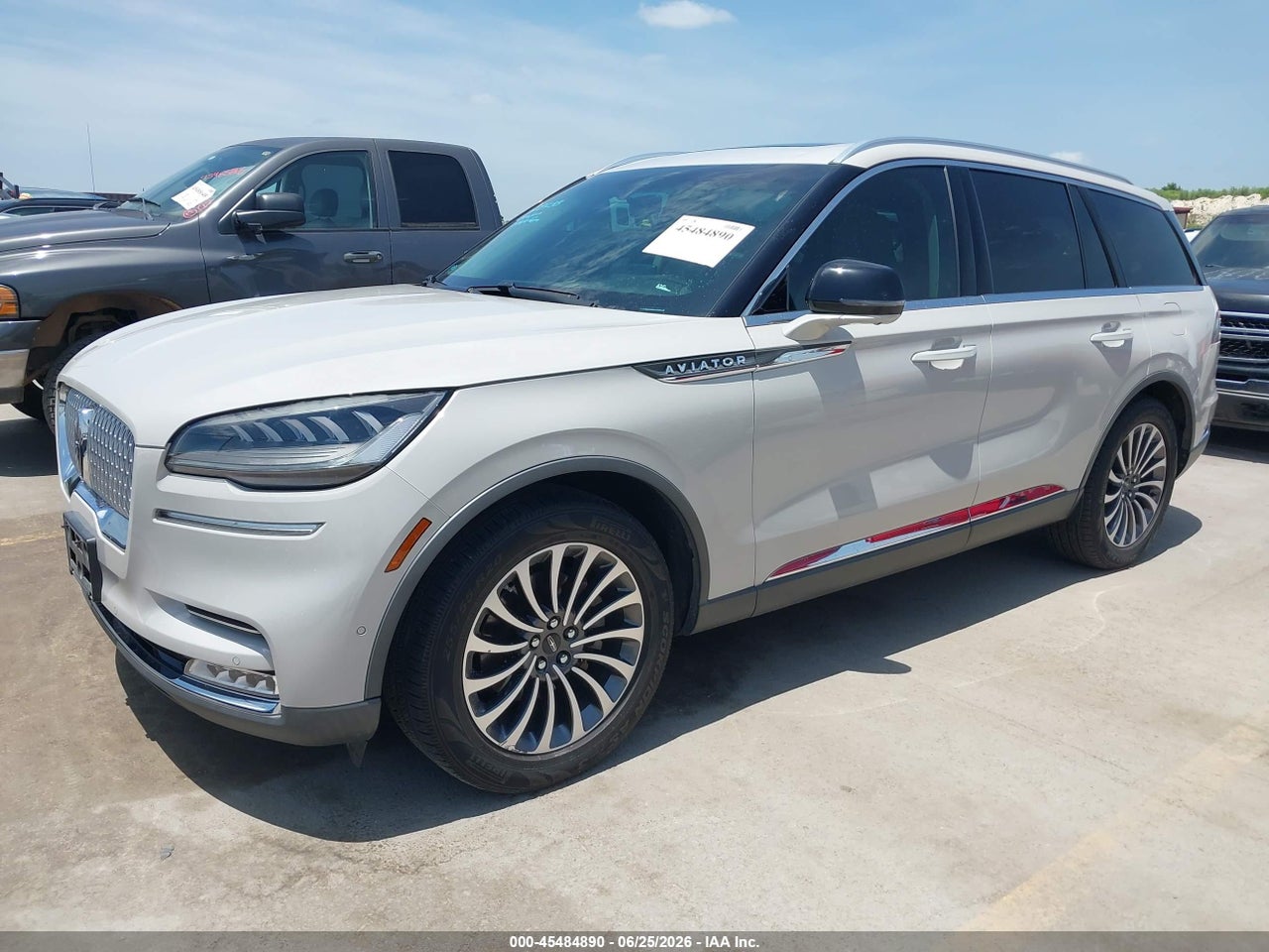 2020 LINCOLN AVIATOR RESERVE · 2/11