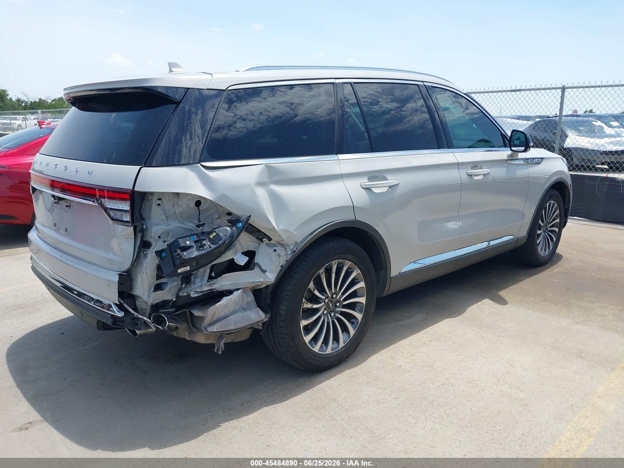 2020 LINCOLN AVIATOR RESERVE · 4/11