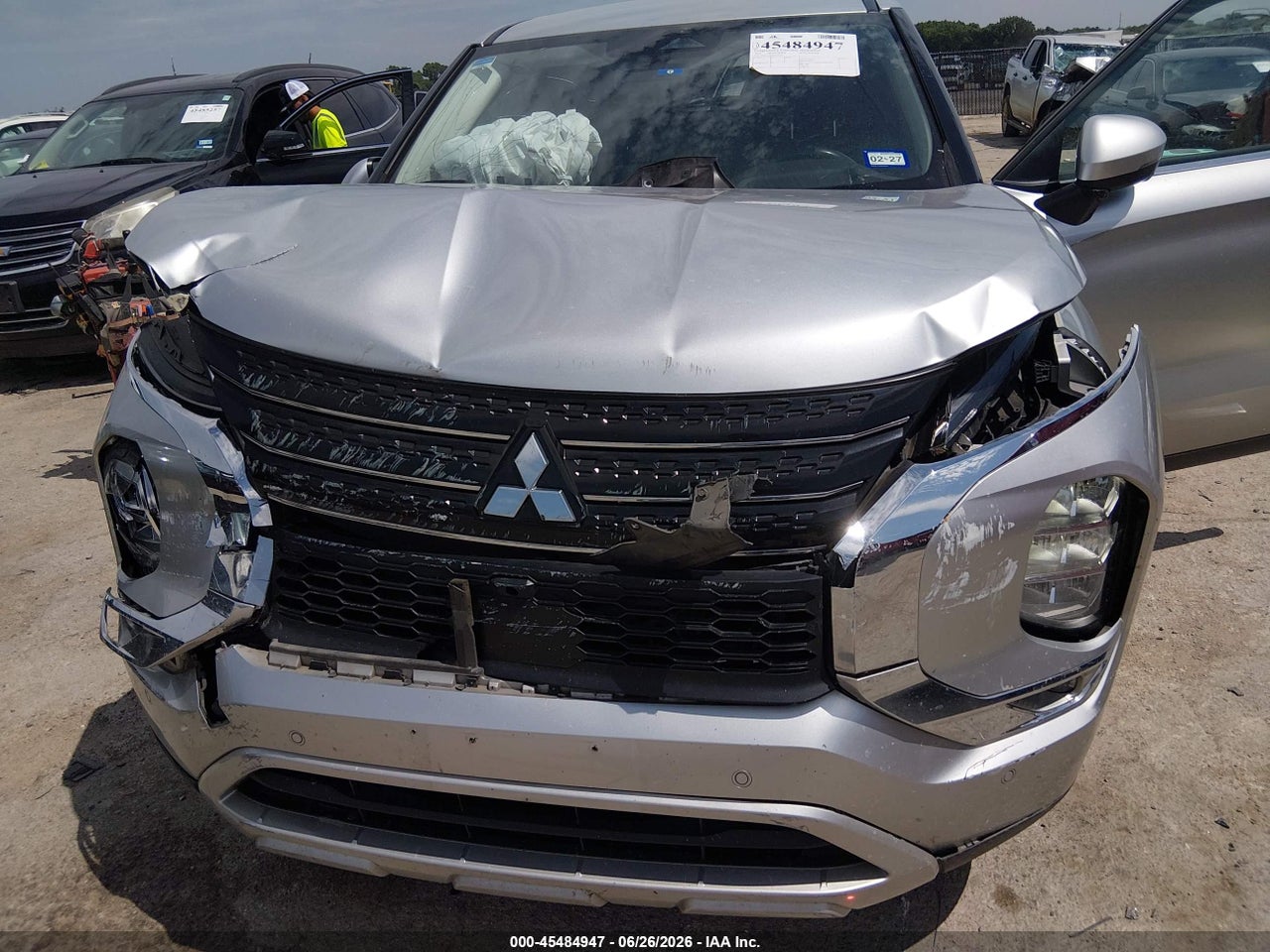2024 MITSUBISHI OUTLANDER SE 2.5 2WD/SE BLACK EDITION S-AWC/SE BLACK EDITION W/PANO ROOF S-AWC · 6/8