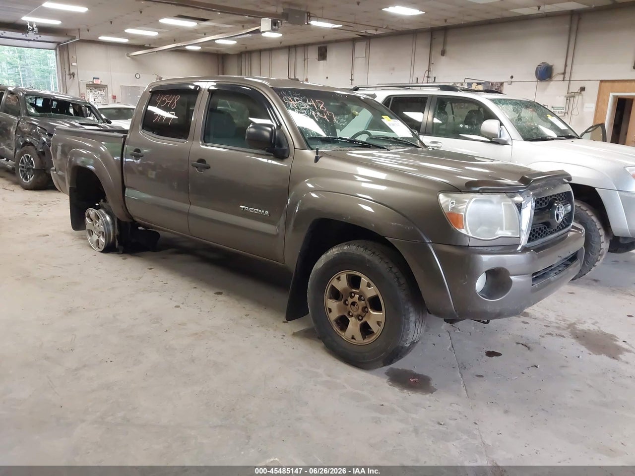 3TMLU4ENXBM****** · 2011 TOYOTA TACOMA BASE V6