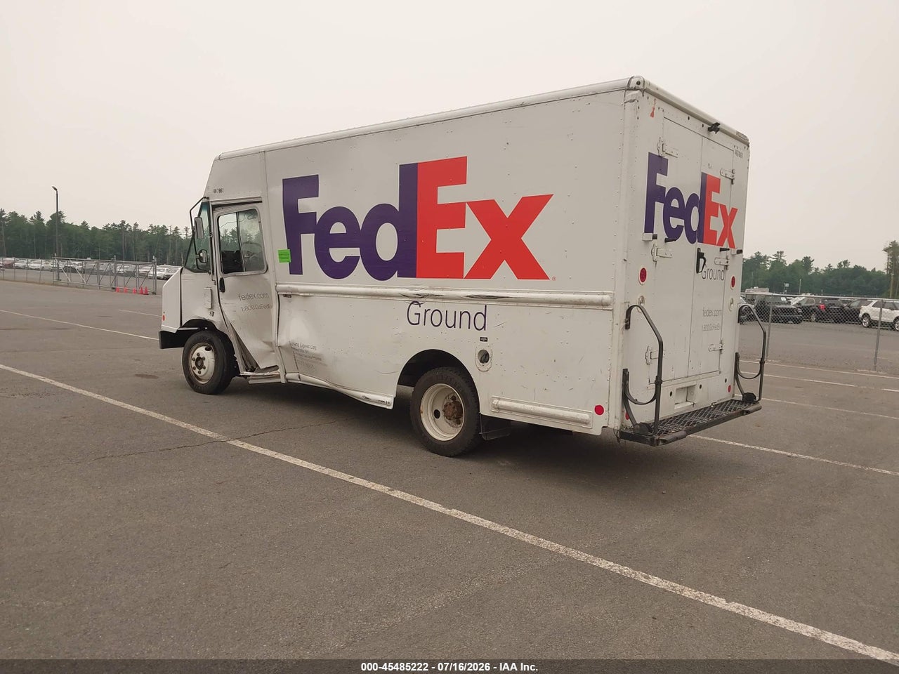 2021 FREIGHTLINER MT45G · 3/4