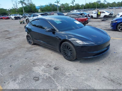 5YJ3E1EA5SF****** · 2025 TESLA MODEL 3 LONG RANGE REAR-WHEEL DRIVE/STANDARD REAR-WHEEL DRIVE