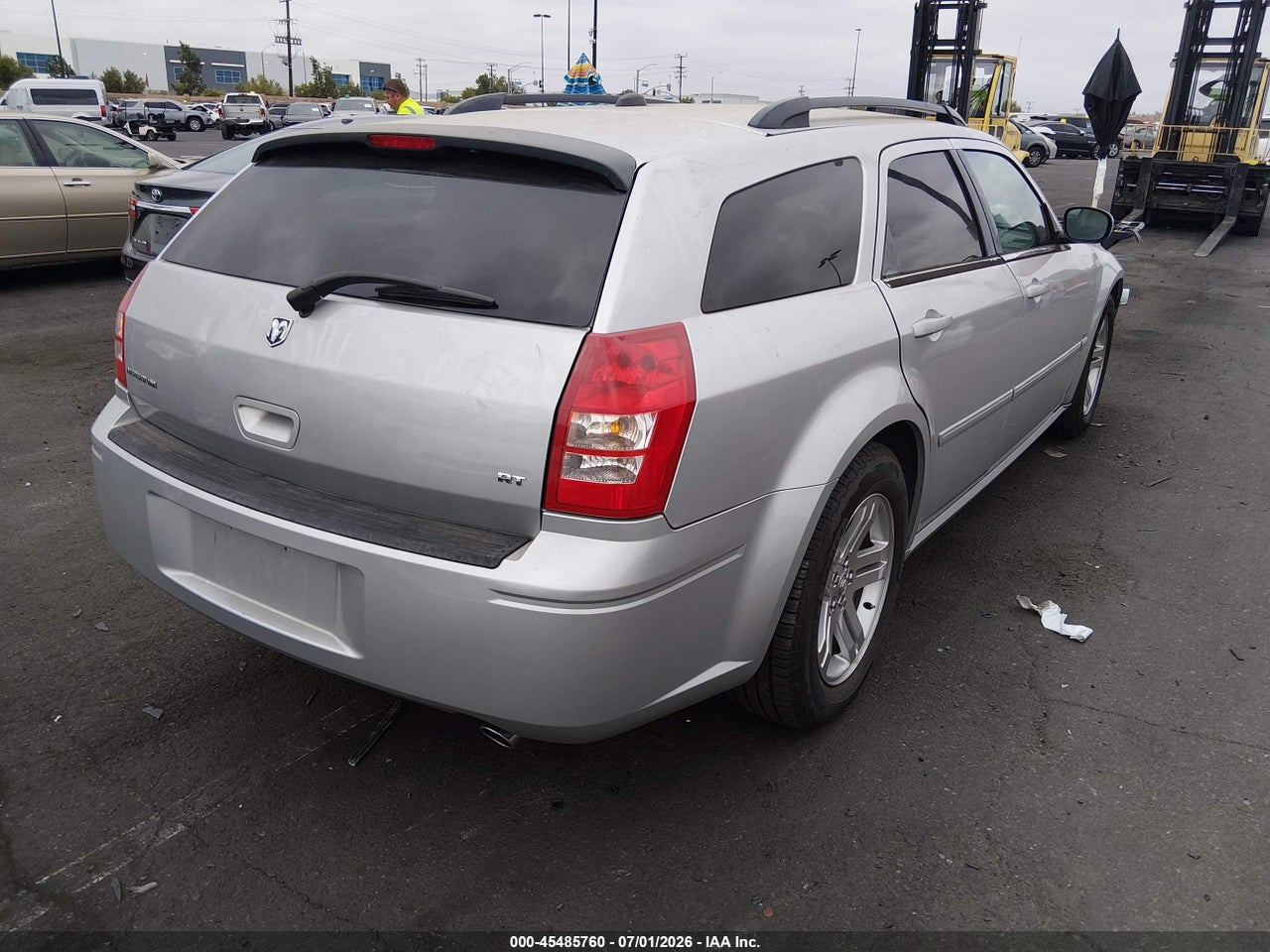 2005 DODGE MAGNUM RT · 4/11