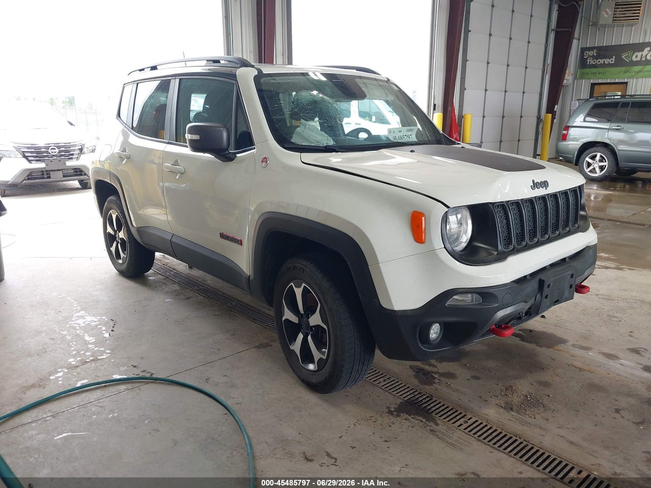ZACNJBC14KP****** · 2019 JEEP RENEGADE TRAILHAWK 4X4