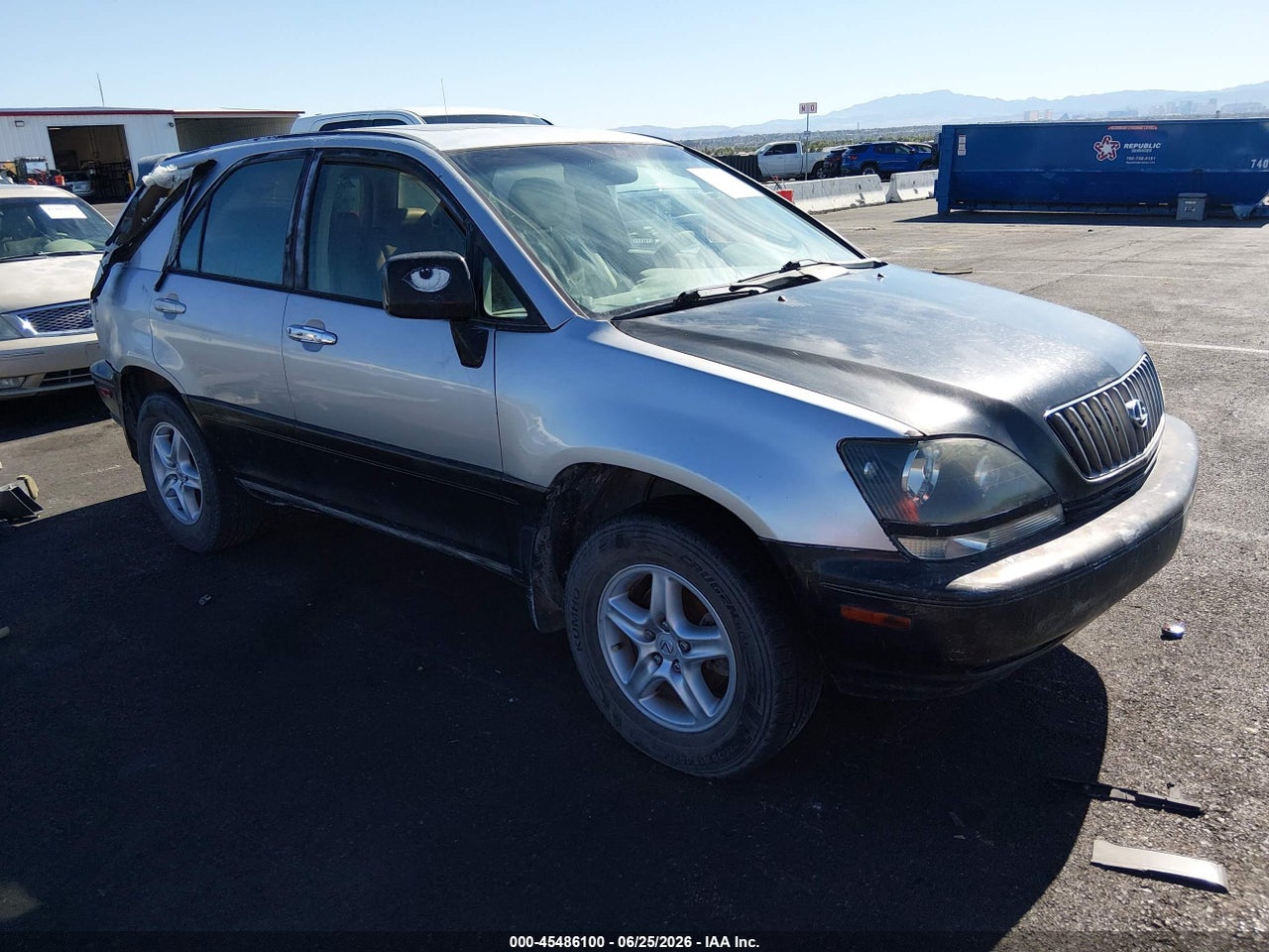 JT6HF10U7Y0****** · 2000 LEXUS RX 300
